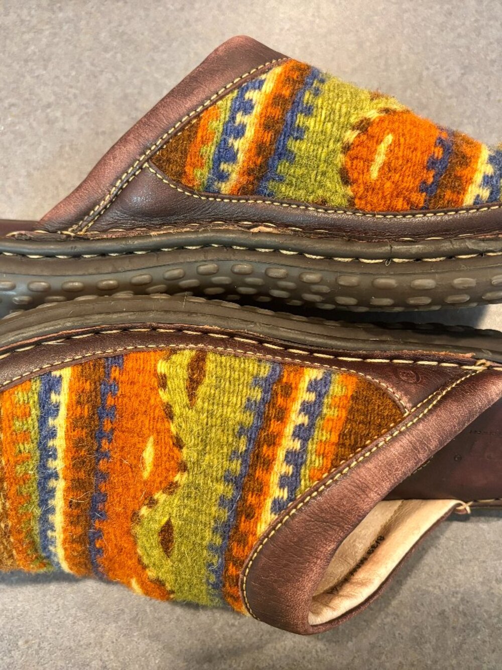 ~~Born Slides Clogs Wool Tapestry And Leather Women’s 7/7.5 Work Casual Colorful